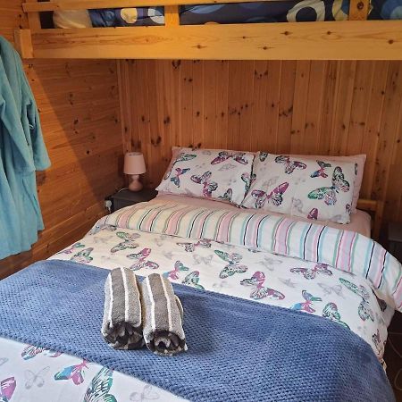 Luxury Railway Carriage With Stunning Views Apartment Hereford Exterior photo