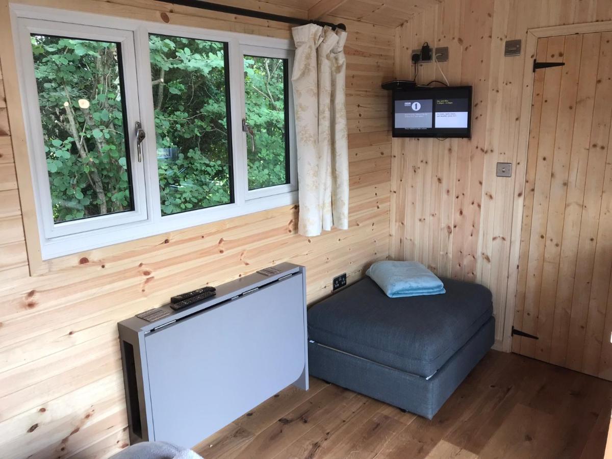 Luxury Railway Carriage With Stunning Views Apartment Hereford Exterior photo